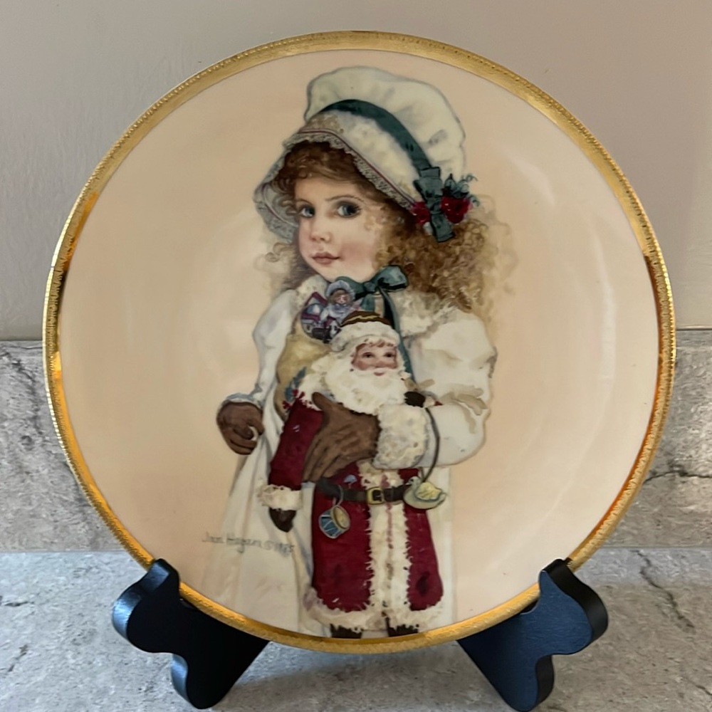 Vintage, Jan Hagara, 1985 Old Fashioned Christmas Series Plate “Nikki” #657